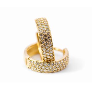 Arracadas Huggies de Oro 10K – Zirconias Blancas Pavé 2.6 g